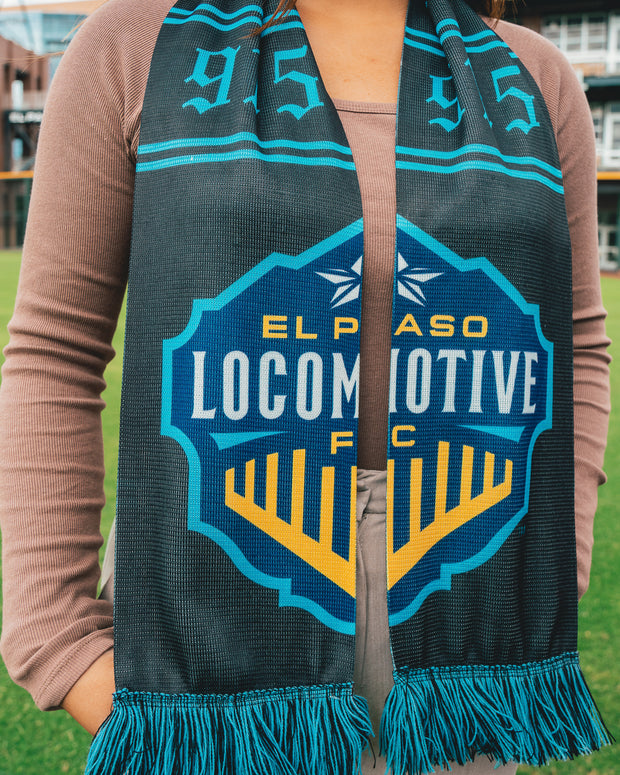 EL CHUCO SPLIT SUMMER SCARF